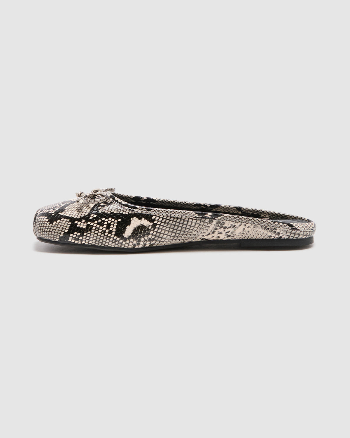 Lilah Ballet Flats BLACK / WHITE