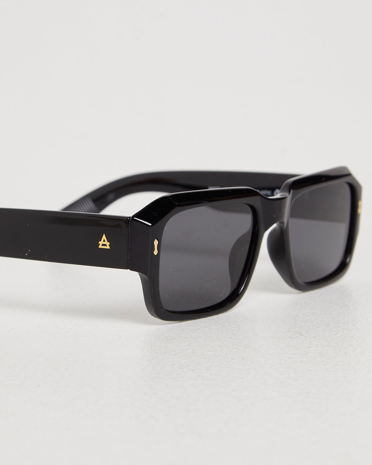 Pluto Sunglasses BLACK