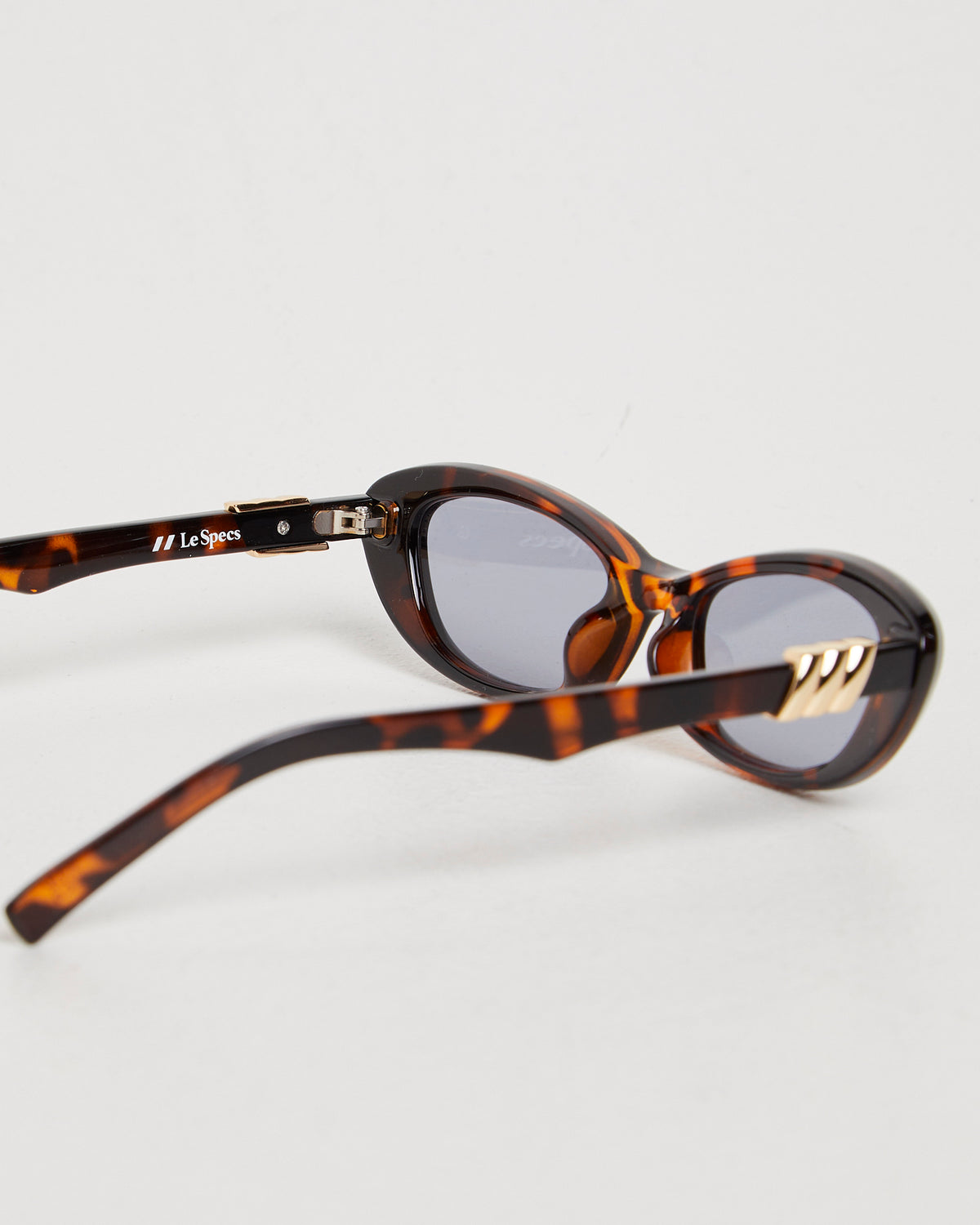 The Whisperer Sunglasses DARK TORT SMOKE TINT