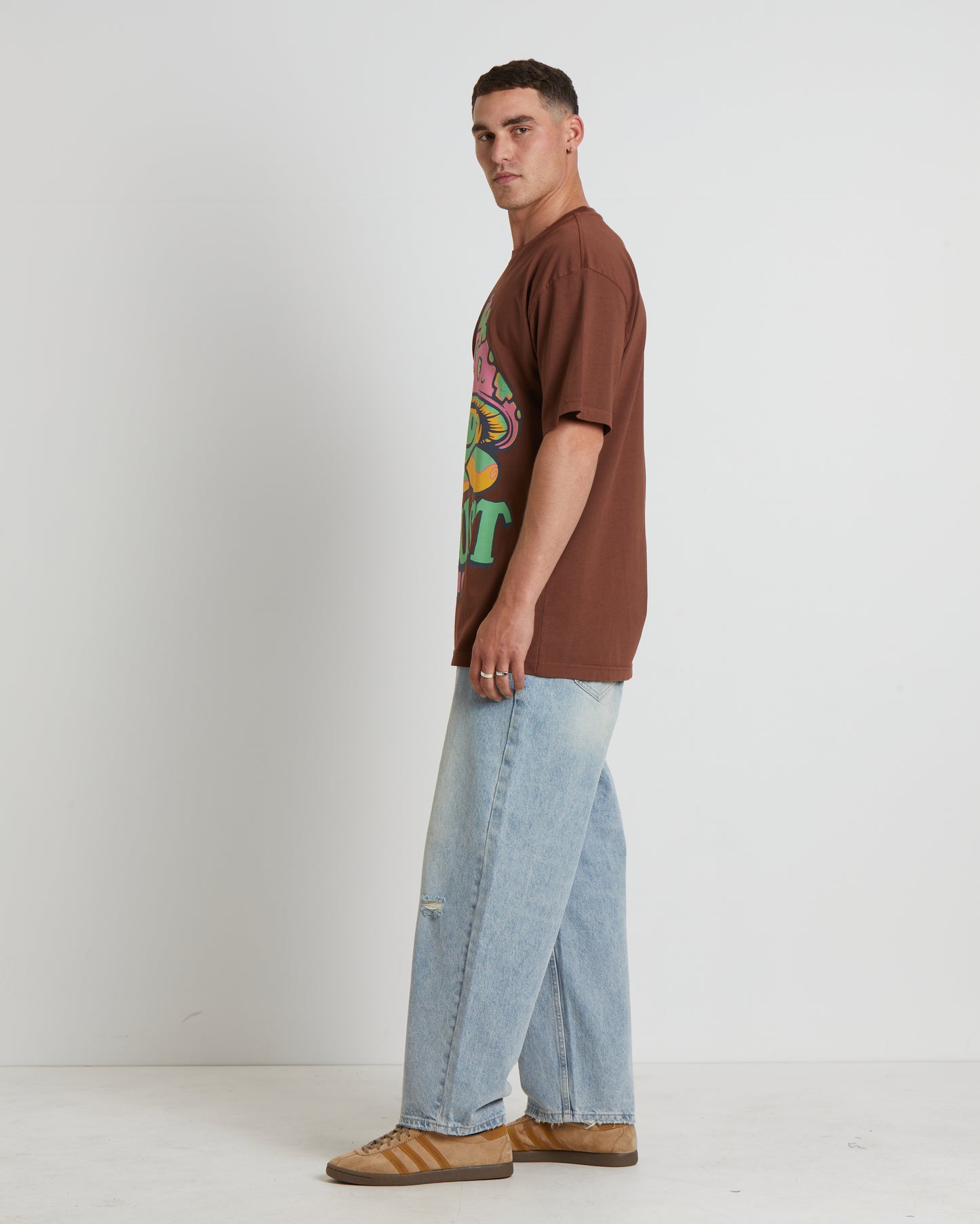 Smiley Guide T-Shirt in Acron