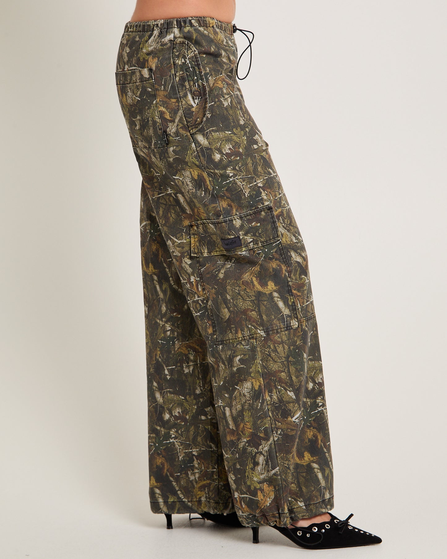 Rosebowl Vintage Para Pants