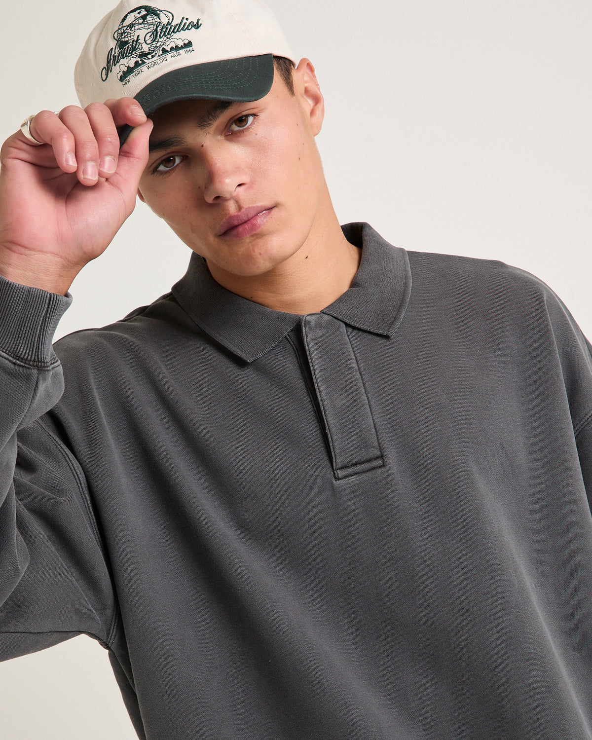 Script Fleece Polo Shirt WASHED BLACK