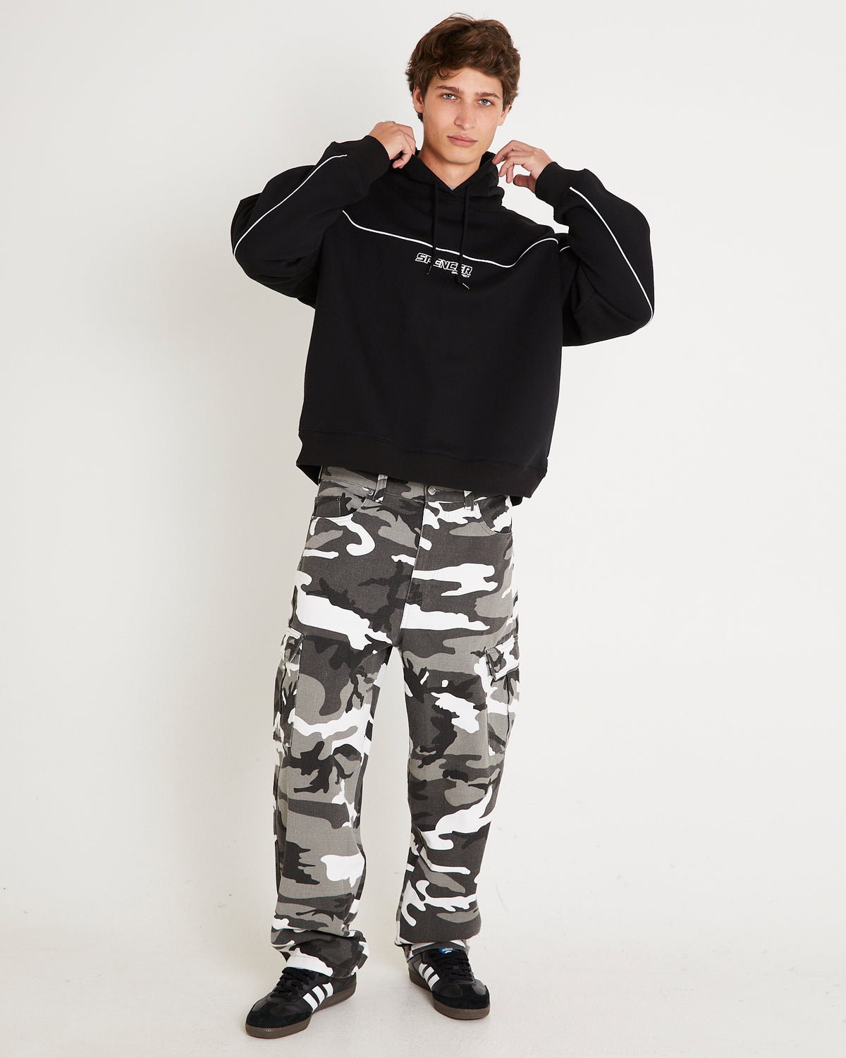 Summit Hoodie BLACK