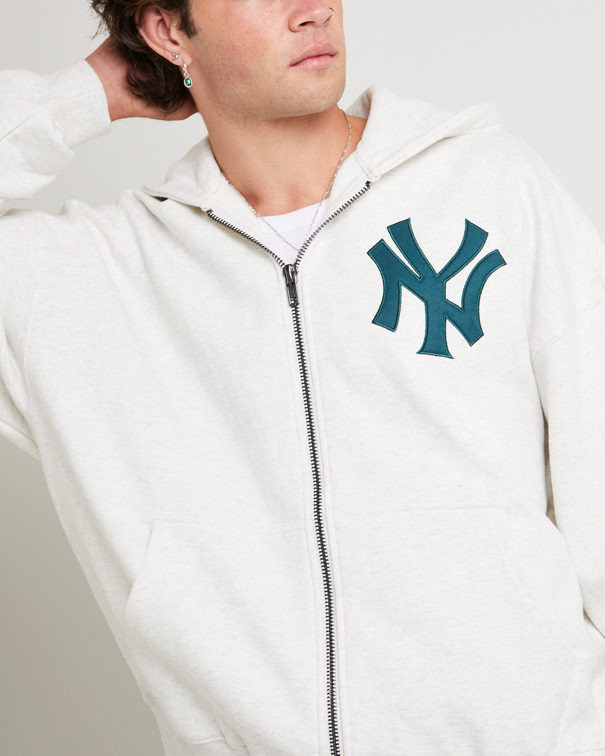New York Yankees Arch FZ Boxy Hoodie WHITE MARLE