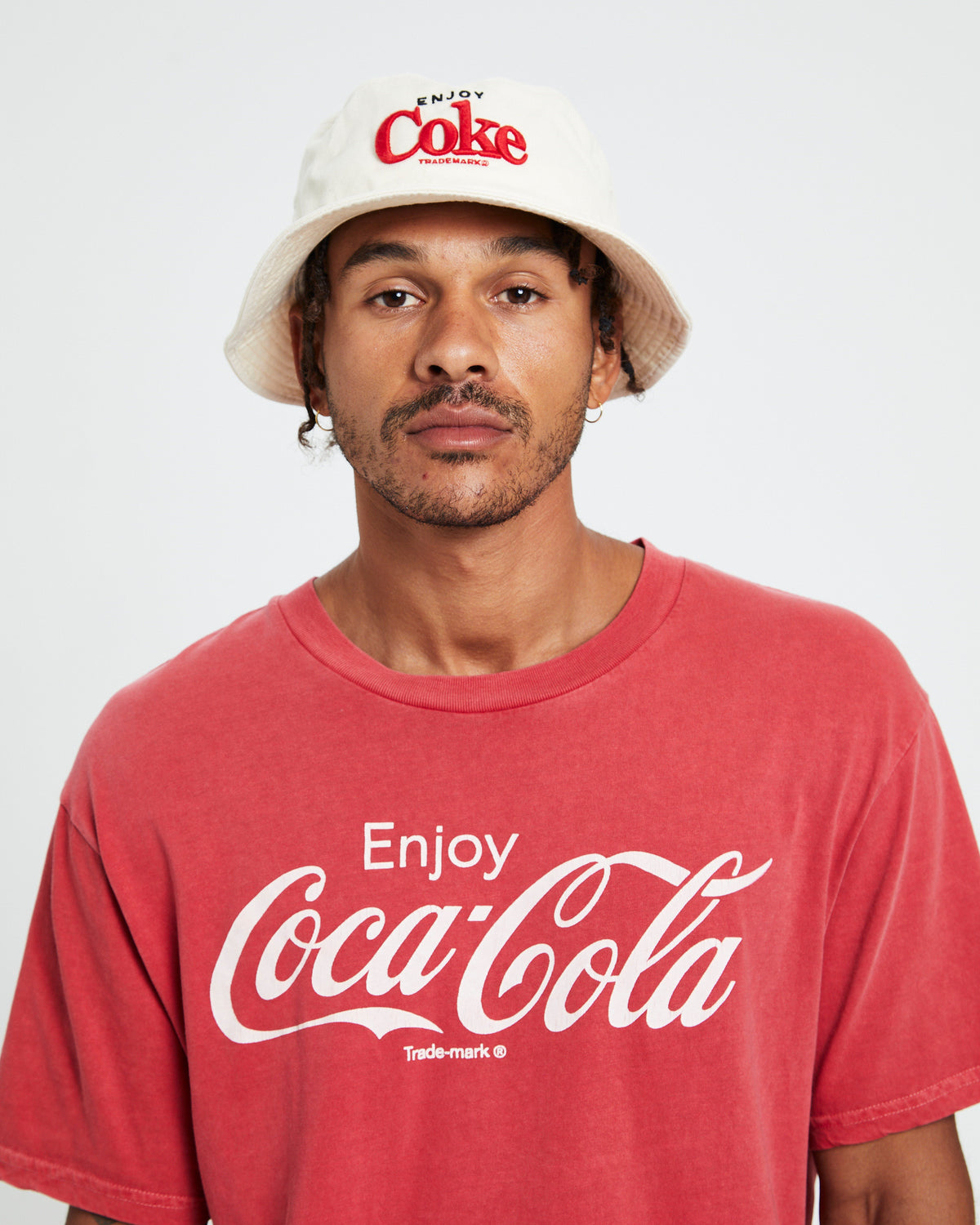 Pigment Coke Bucket Hat Ivory WHITE