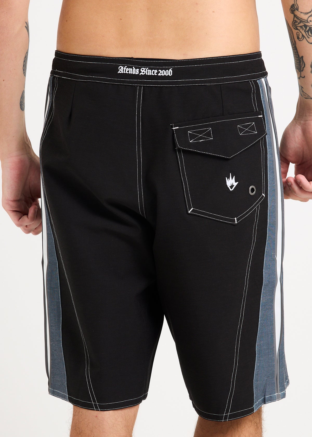 Forum- Surf Related V2 Boardshort 22" BLACK