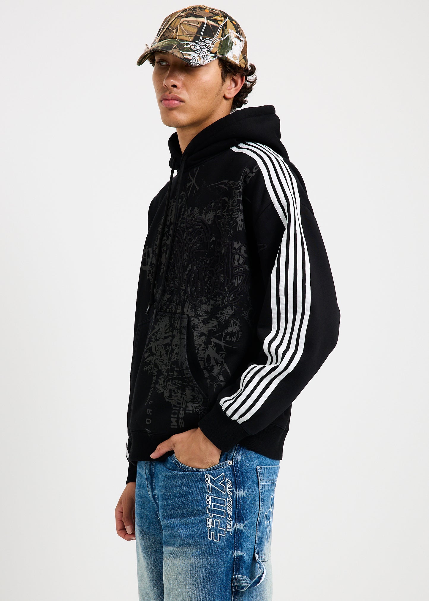 Sirpent Pull Over Hoodie