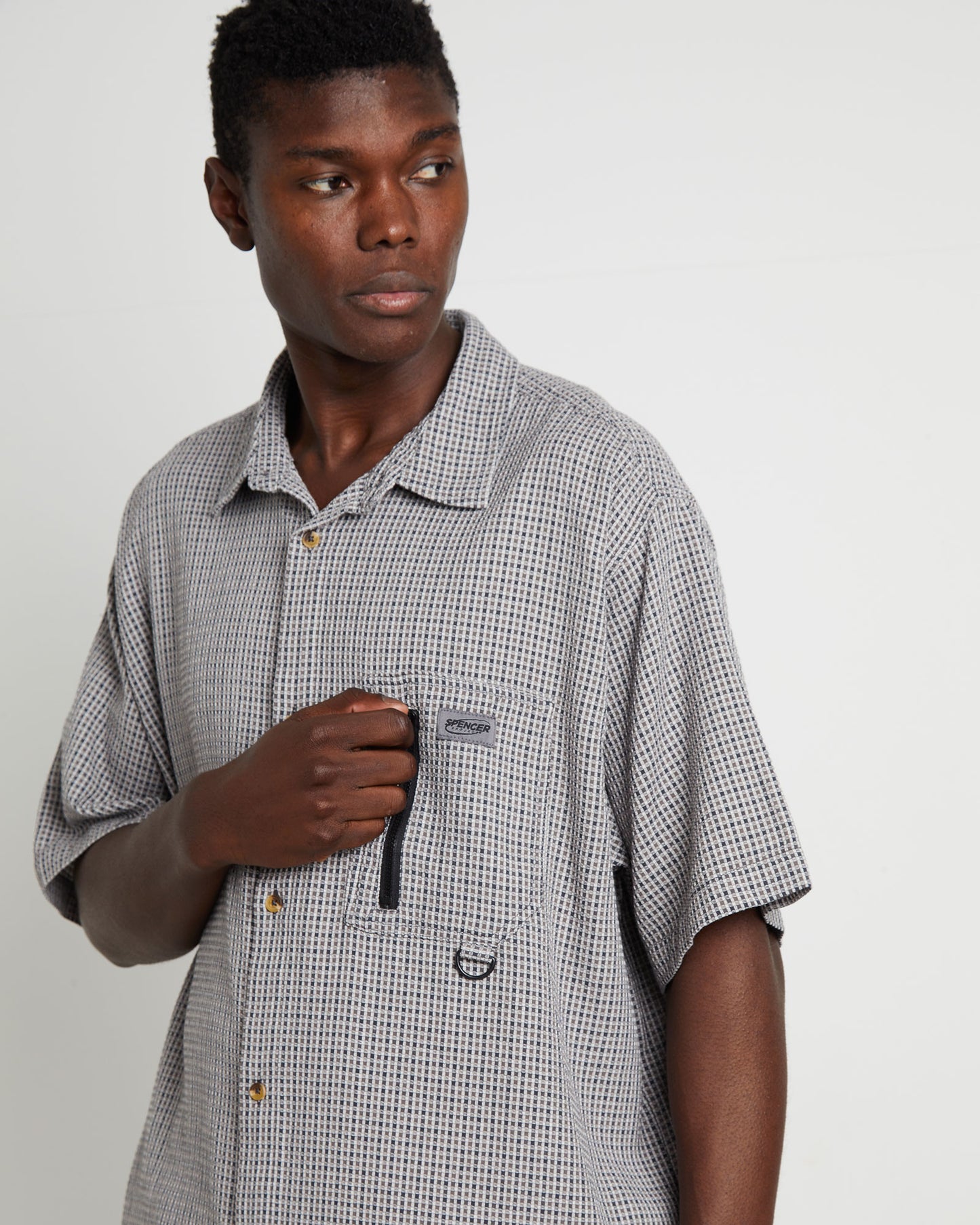 Hicker Short Sleeve Shirt in Charcoal