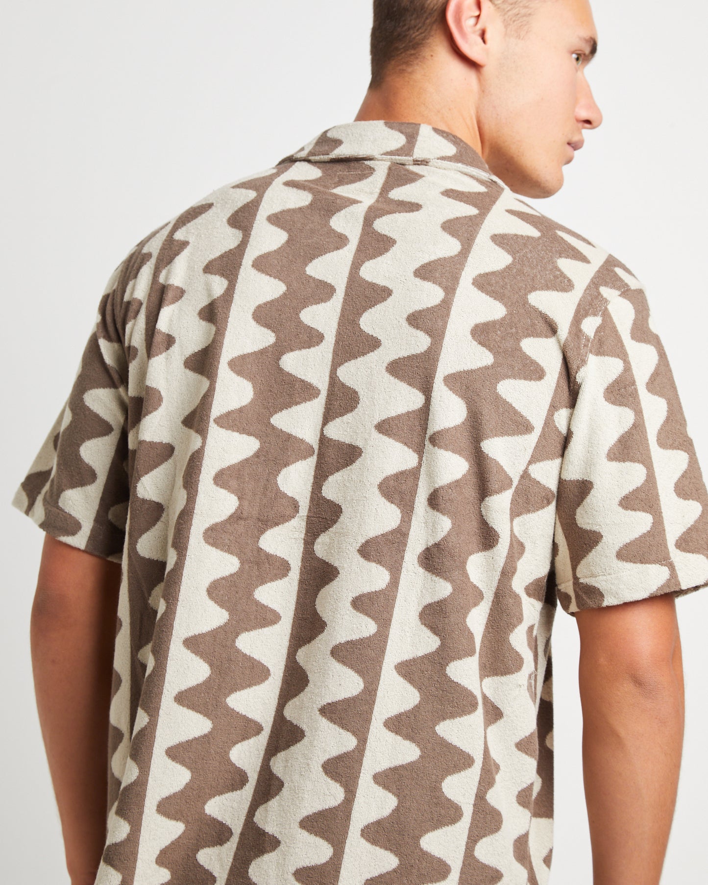 Waves Terry Short Sleeve Shirt in Mud