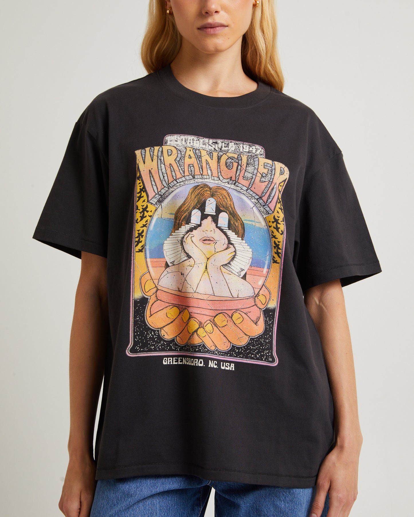 Looking Glass Slouch T-Shirt Worn Black