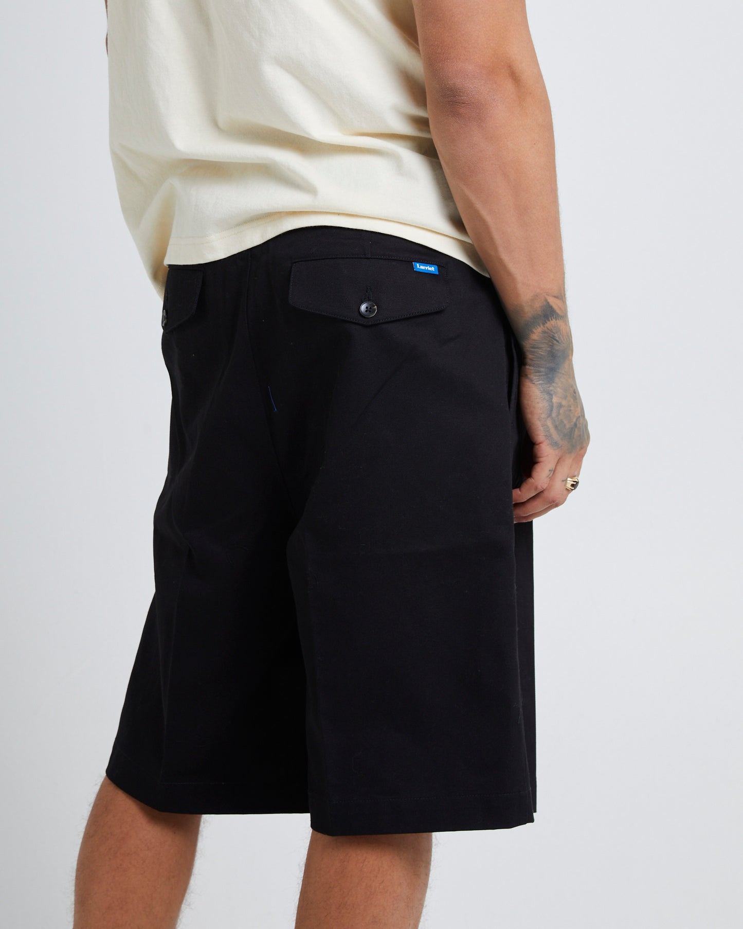 Lyu Short Black