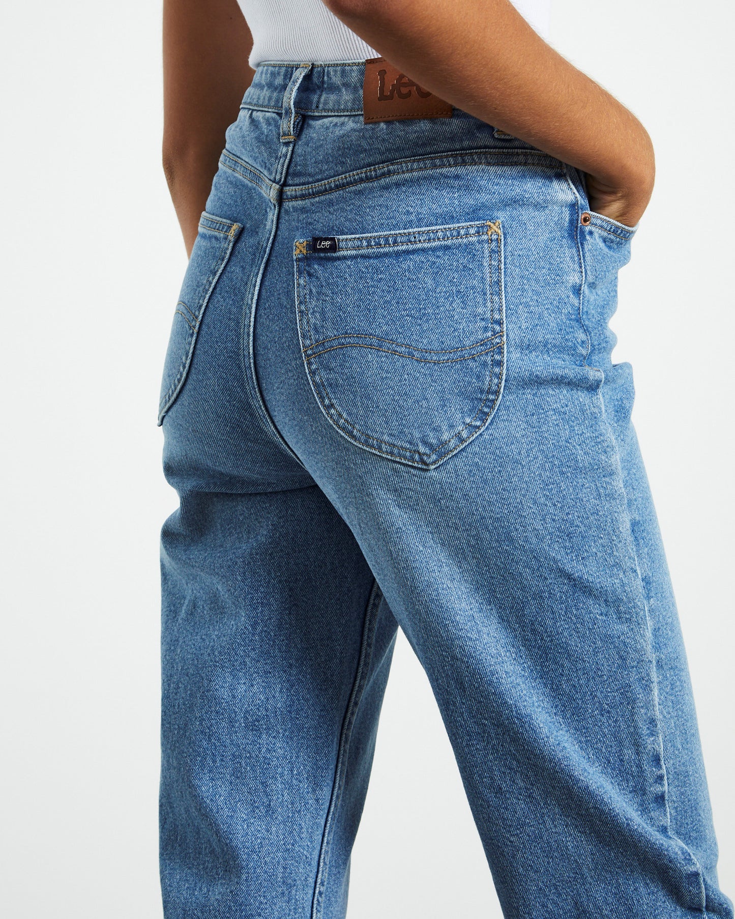 High Mom Jeans Blue Hue