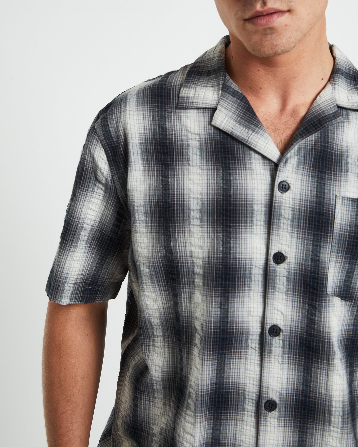 Aura Check Short Sleeve Shirt in Hombre Grey