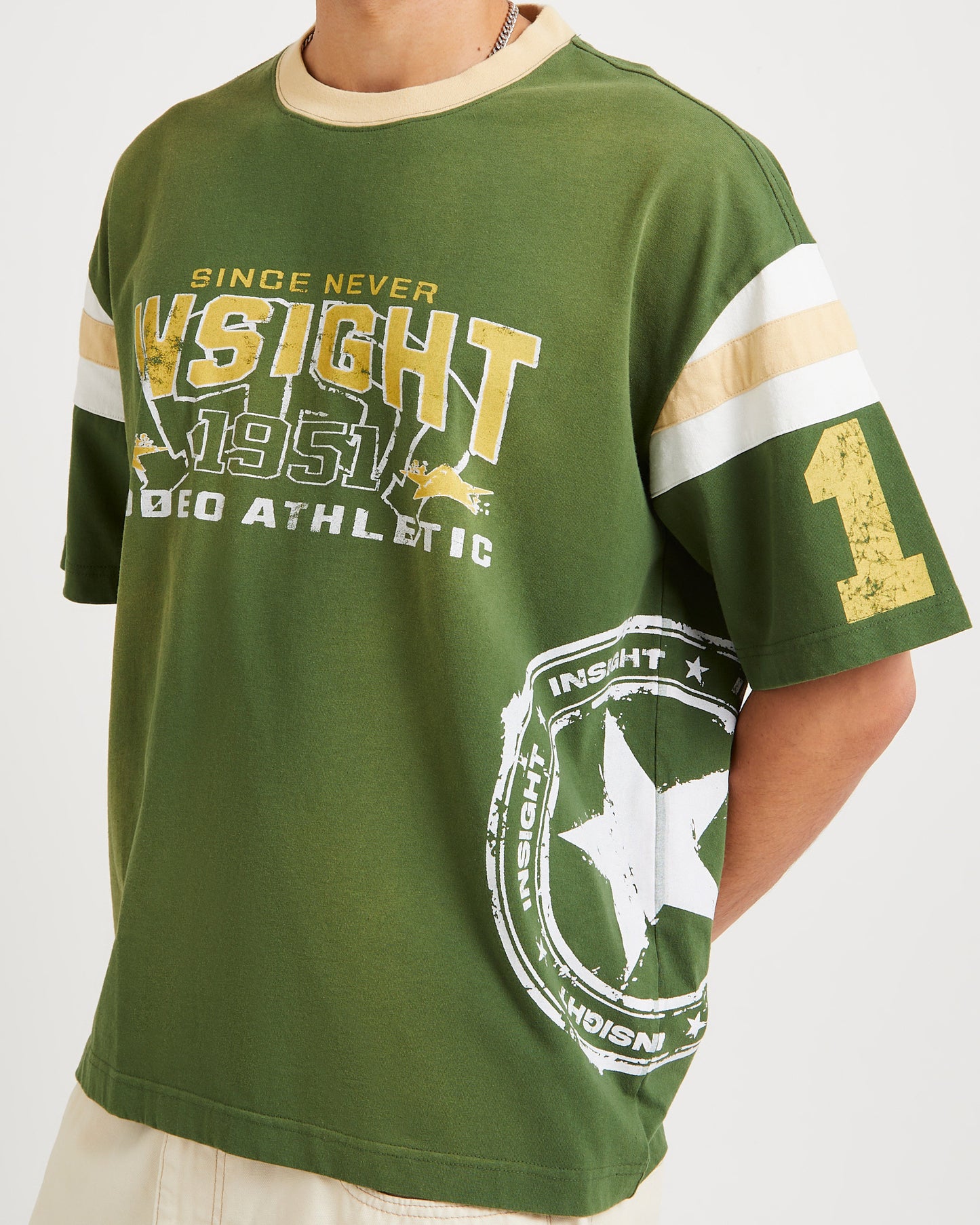 College Heavyweight T-shirt