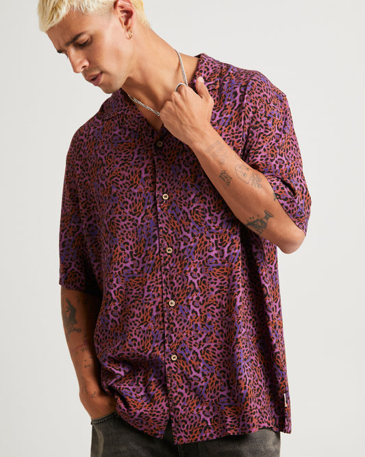 Trigger Short Sleeves Resort Shirt PURPLE