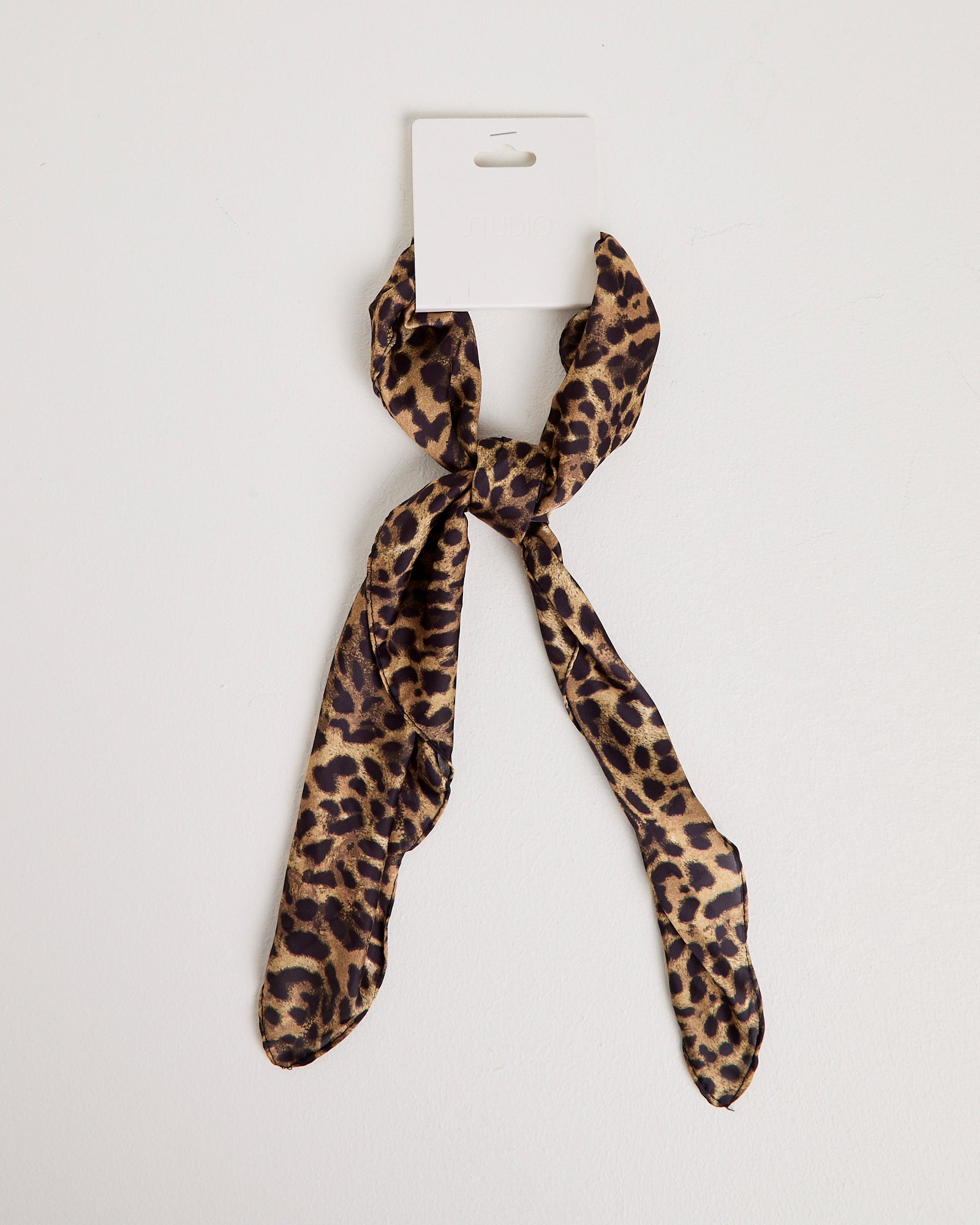 Satin Scarf LEOPARD