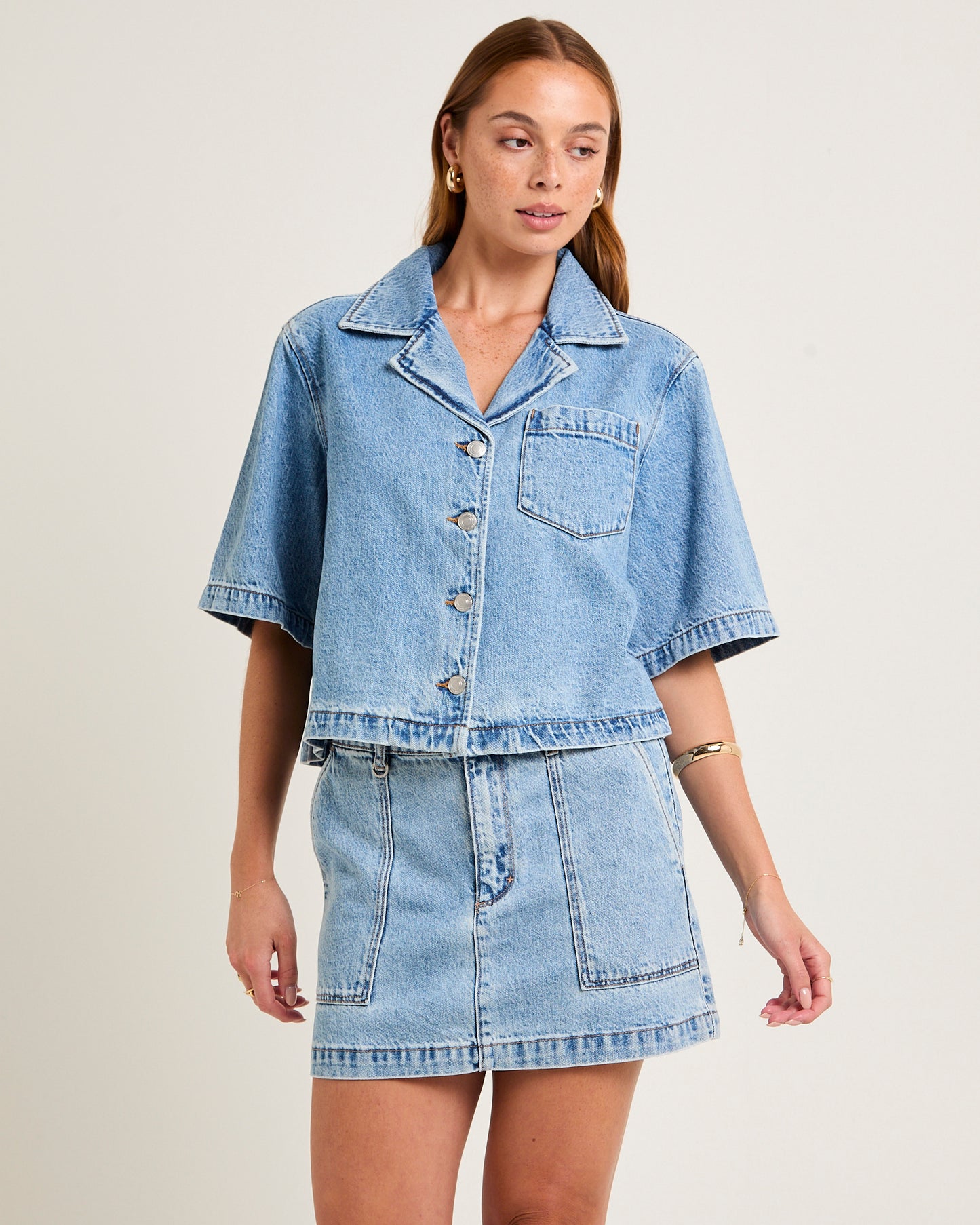 Cropped Resort Shorts Sleeved Denim Shirt