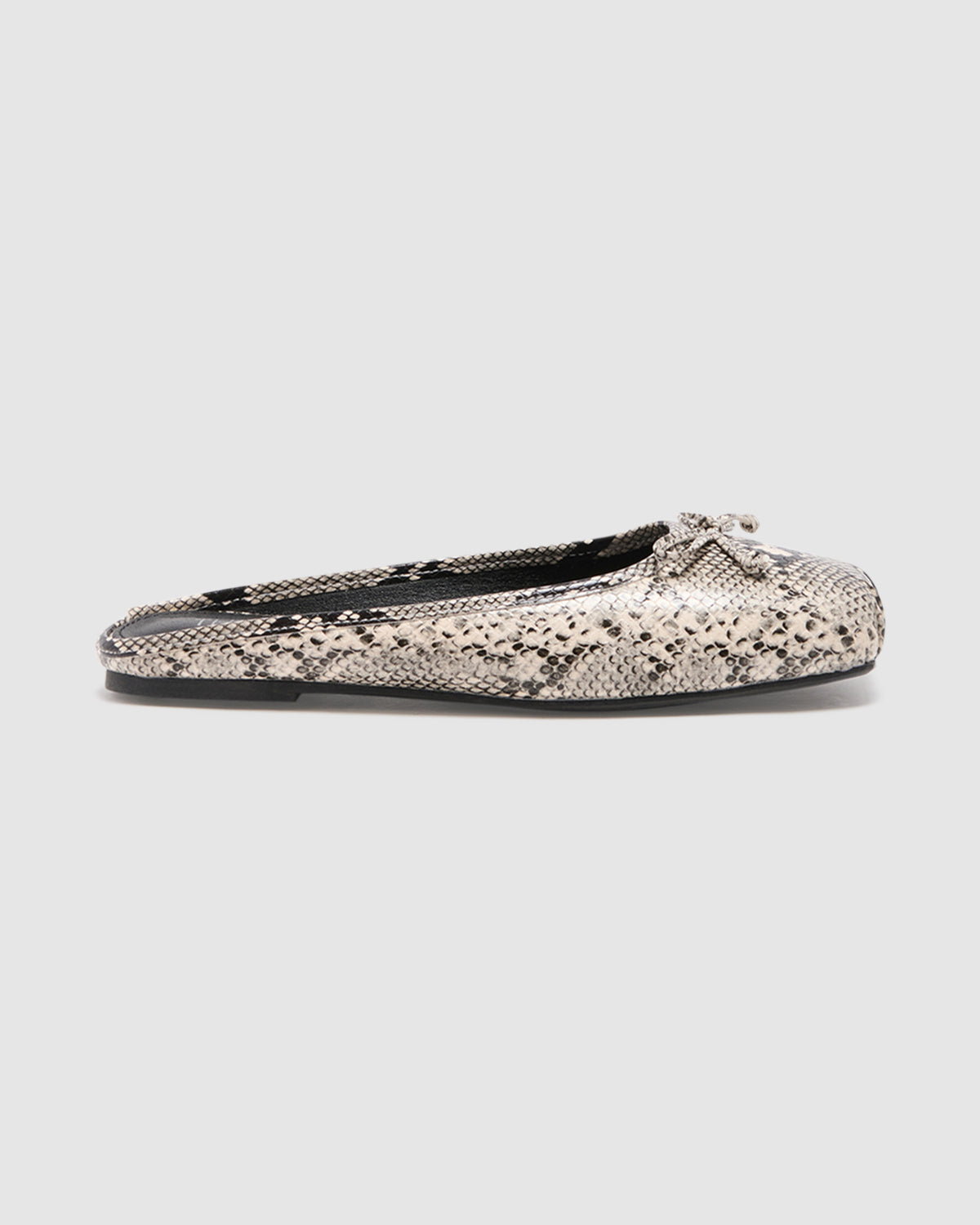 Lilah Ballet Flats BLACK / WHITE