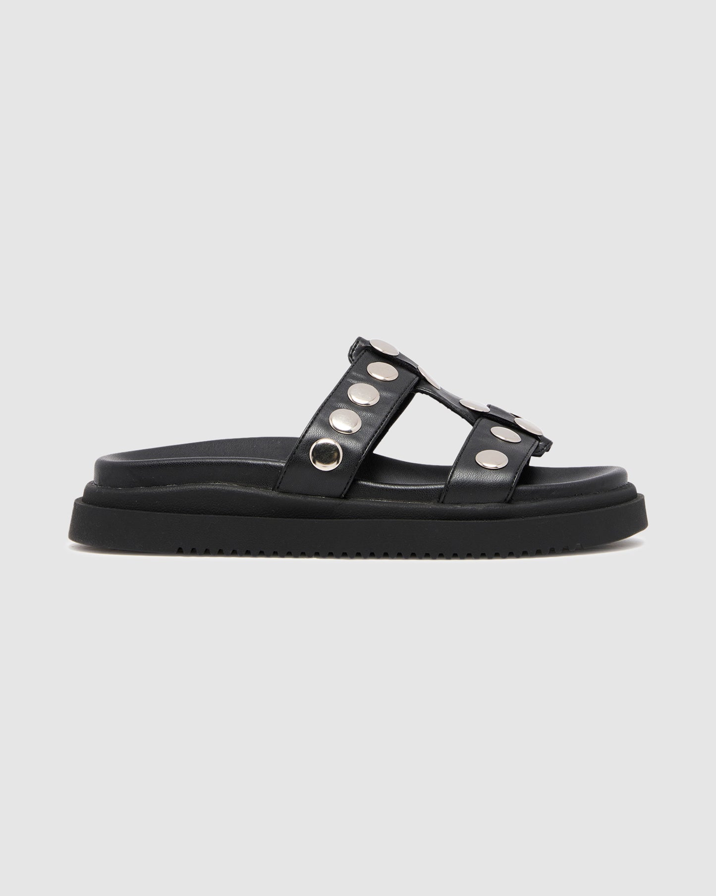 Pretense Flat Sandal