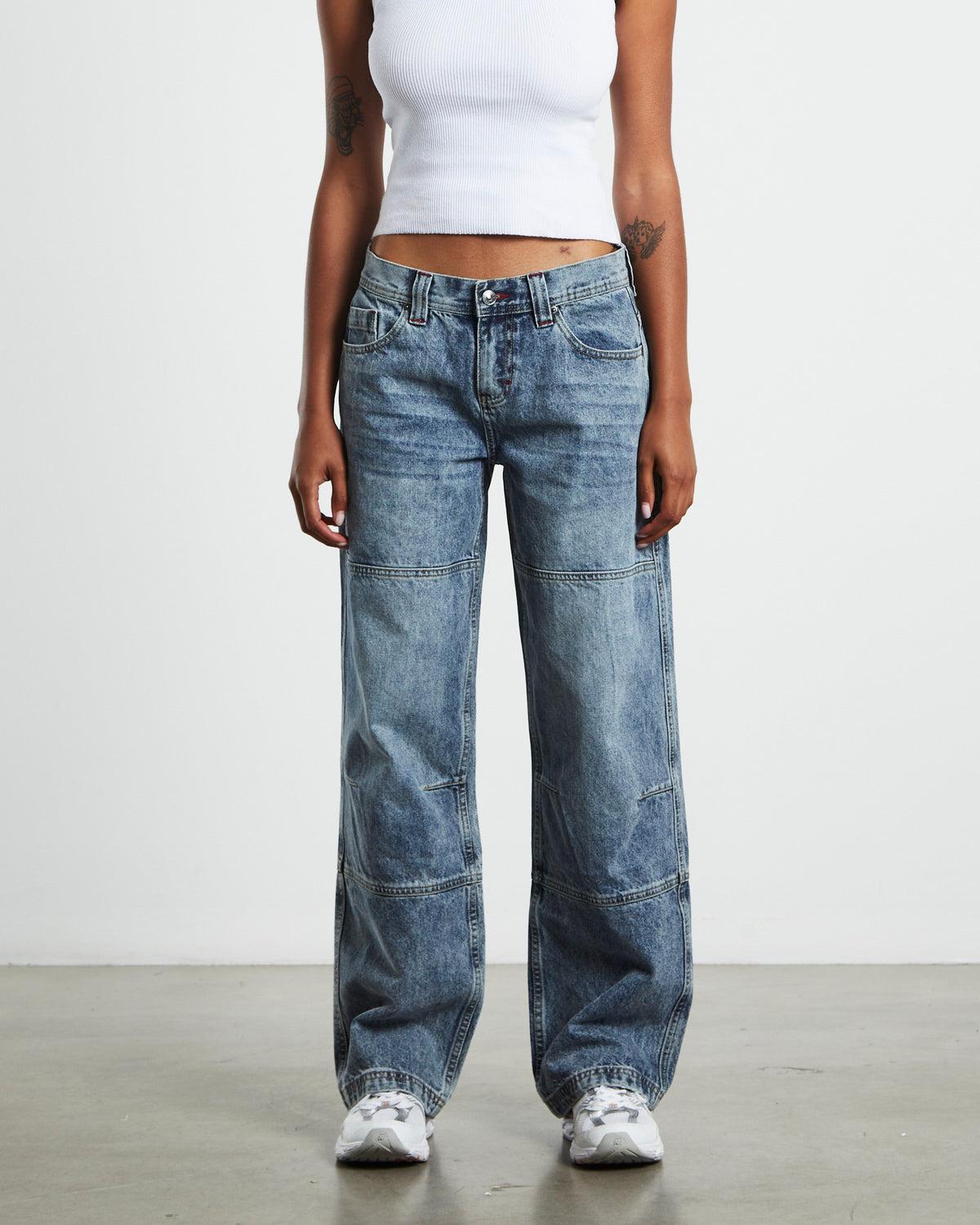 Emison Low Rise Paneled Straight Leg Jeans Faded Stone Wash Blue BLUE
