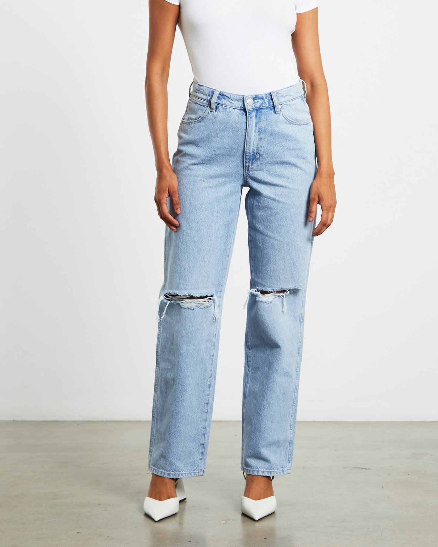 Mid Rise Vintage Straight Leg Denim Jeans Garage