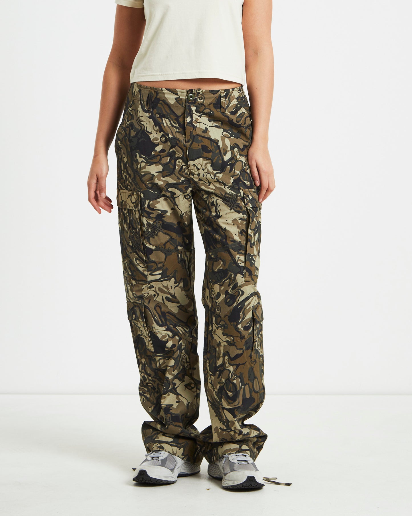 Surplus Cargo Pant in Camo