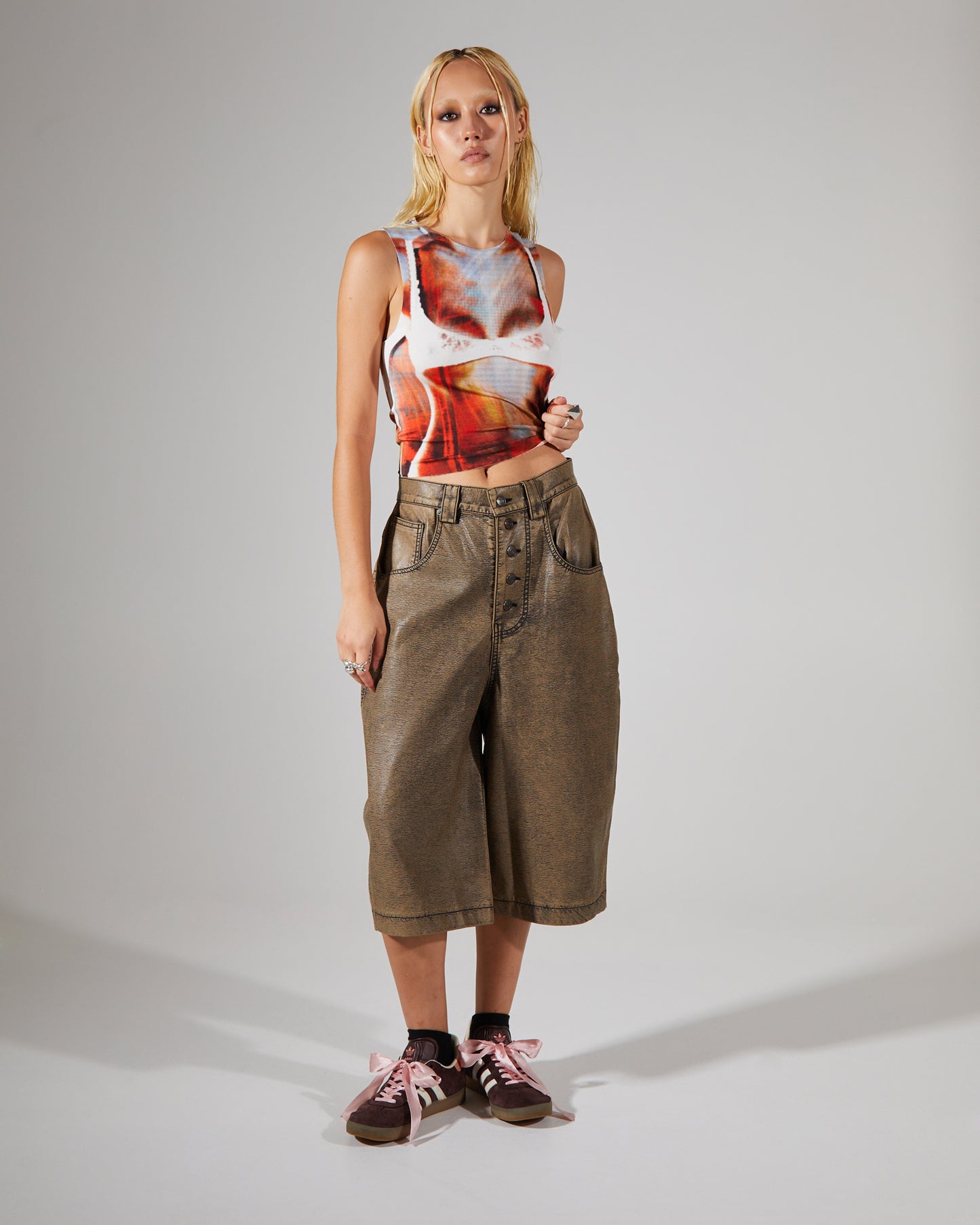 Distressed PU Jorts Brown