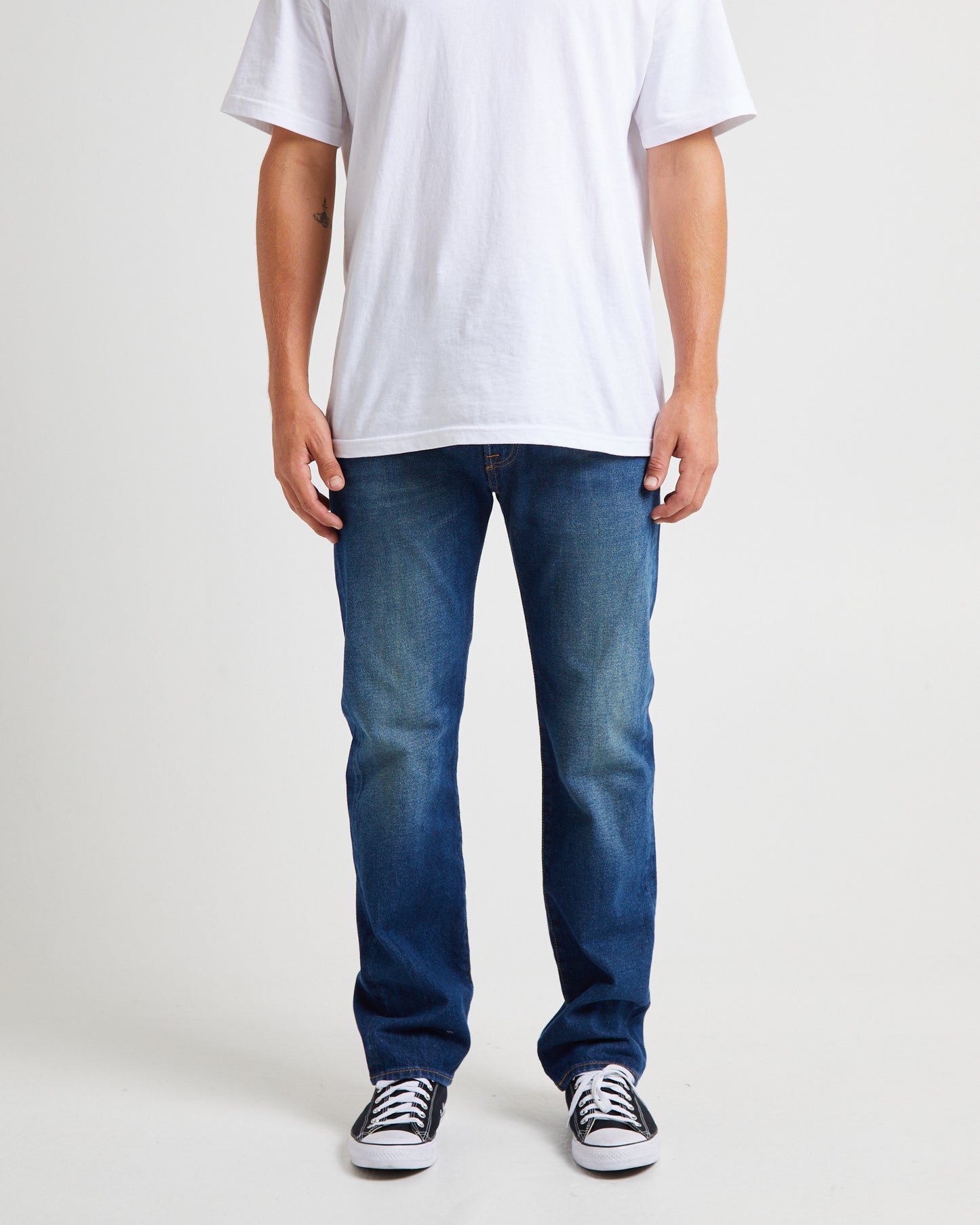 555 '96 Relaxed Straight Denim Jeans