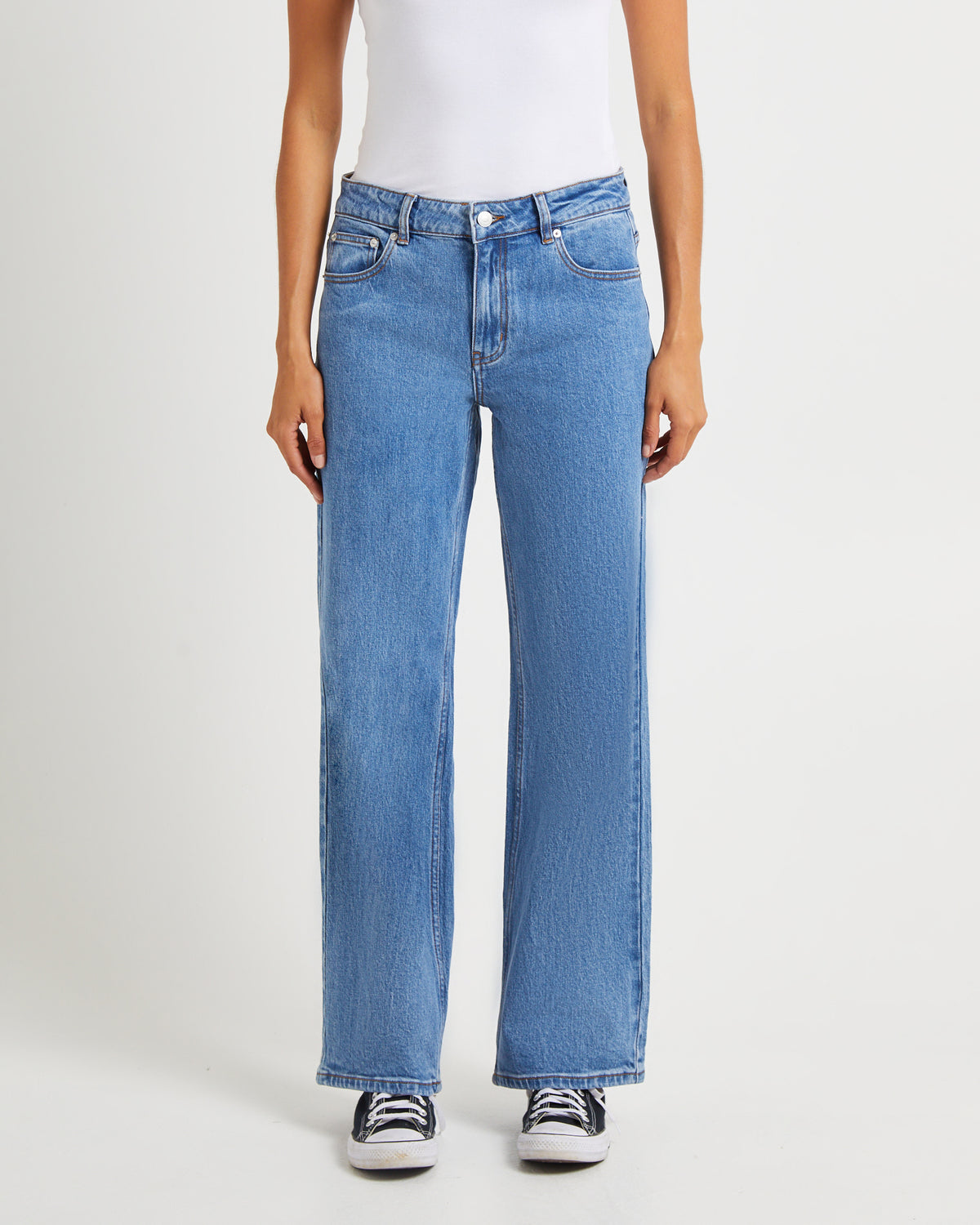 Rena Mid Rise Straight Jeans MID 90'S