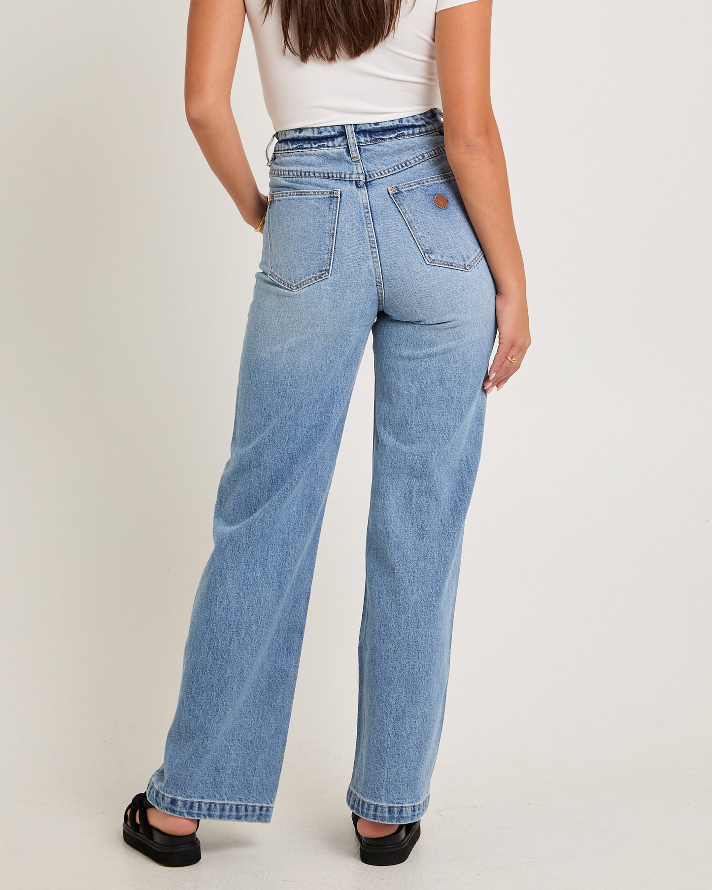 94 High & Wide Jeans Liv
