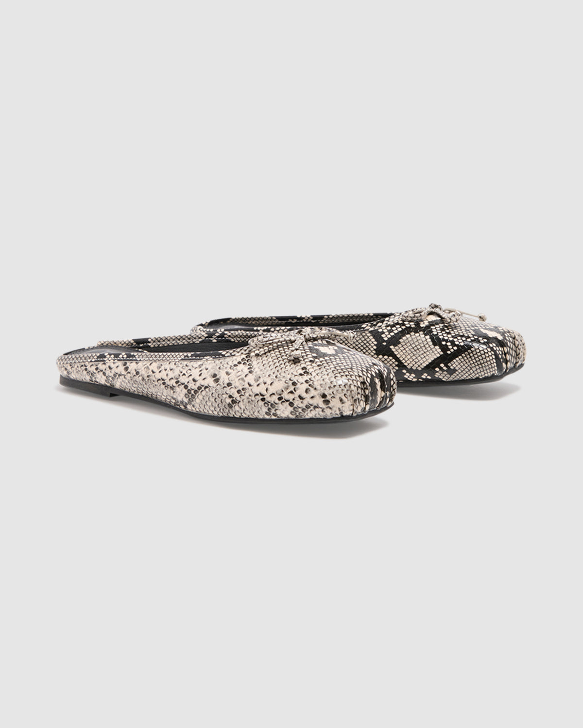 Lilah Ballet Flats BLACK / WHITE