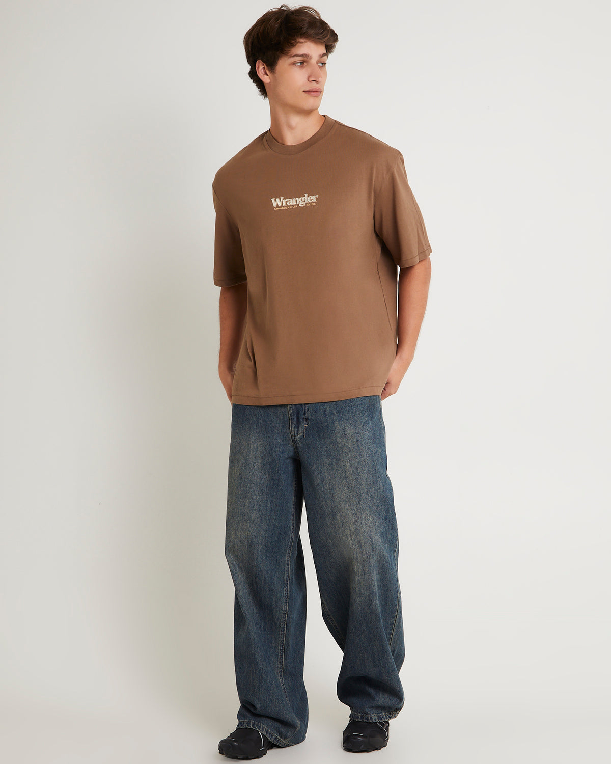 Everyday Slacker T-Shirt MUD FACE