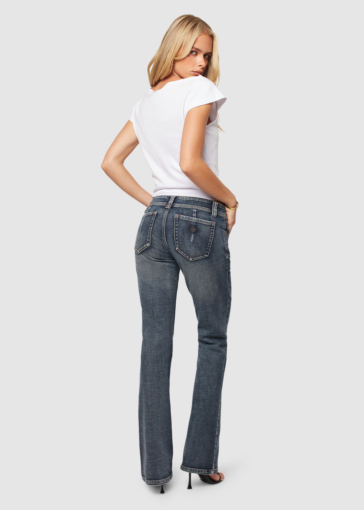 00 Super Low Kick Denim Jeans