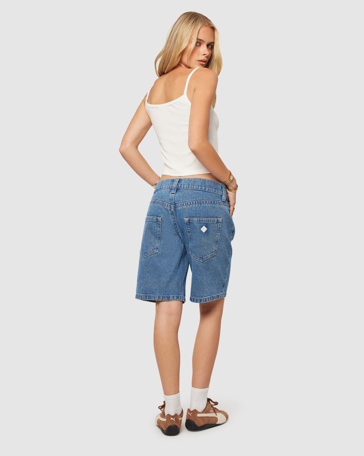 00 Super Low Short Demi