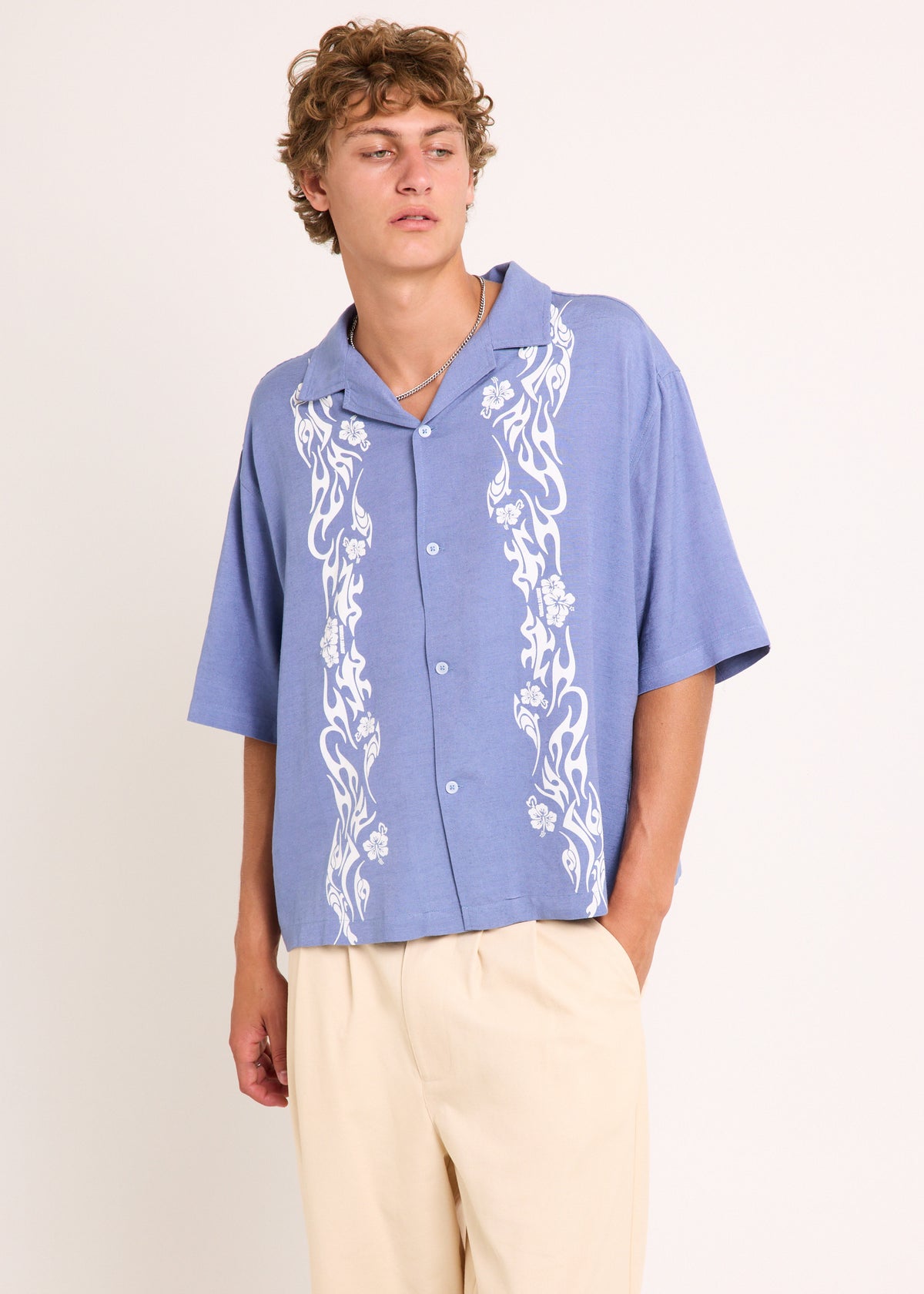 Wreath Resort Shirt BLUE