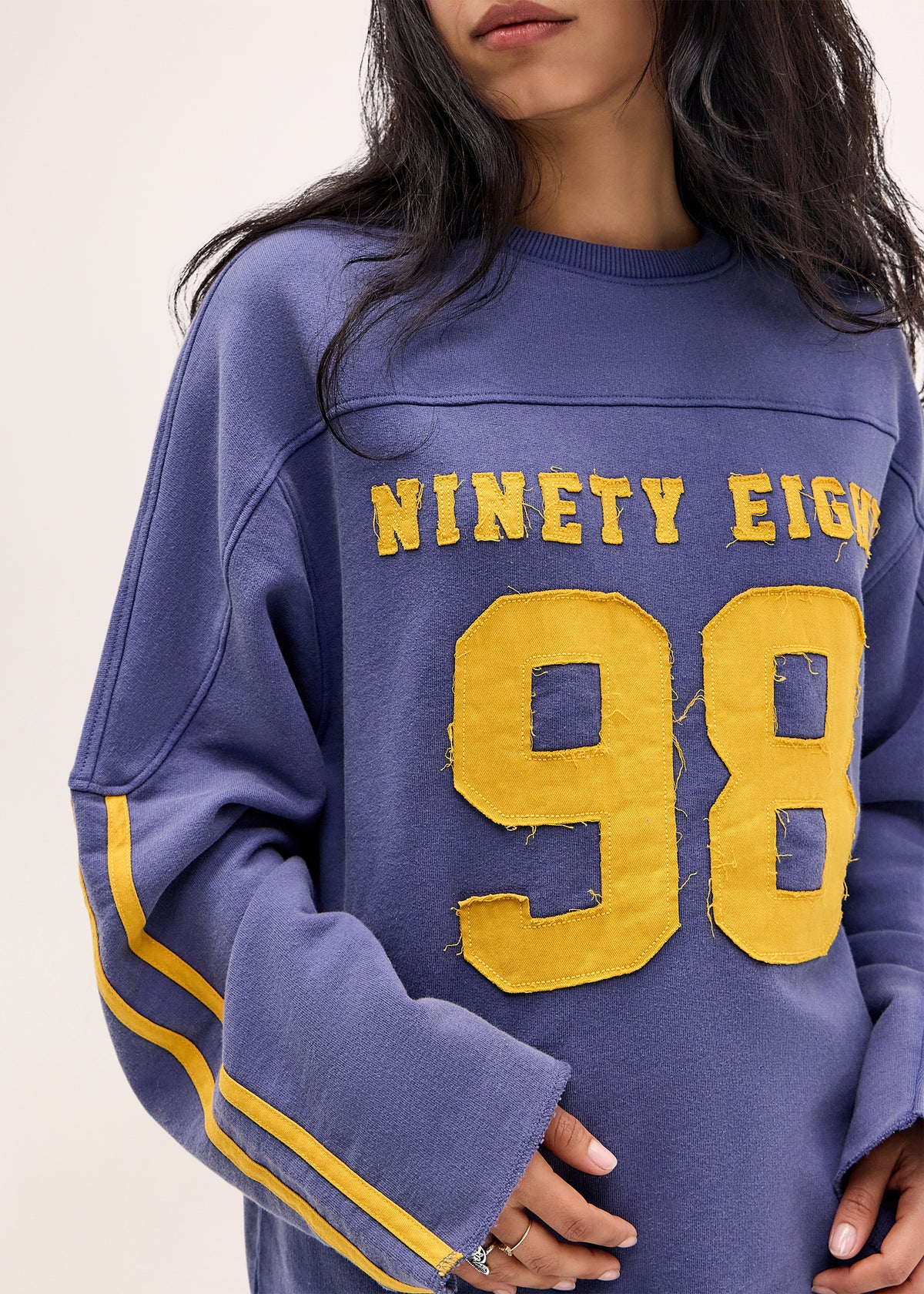 BDG APPLIQUE NUMBER SWEAT BLUE