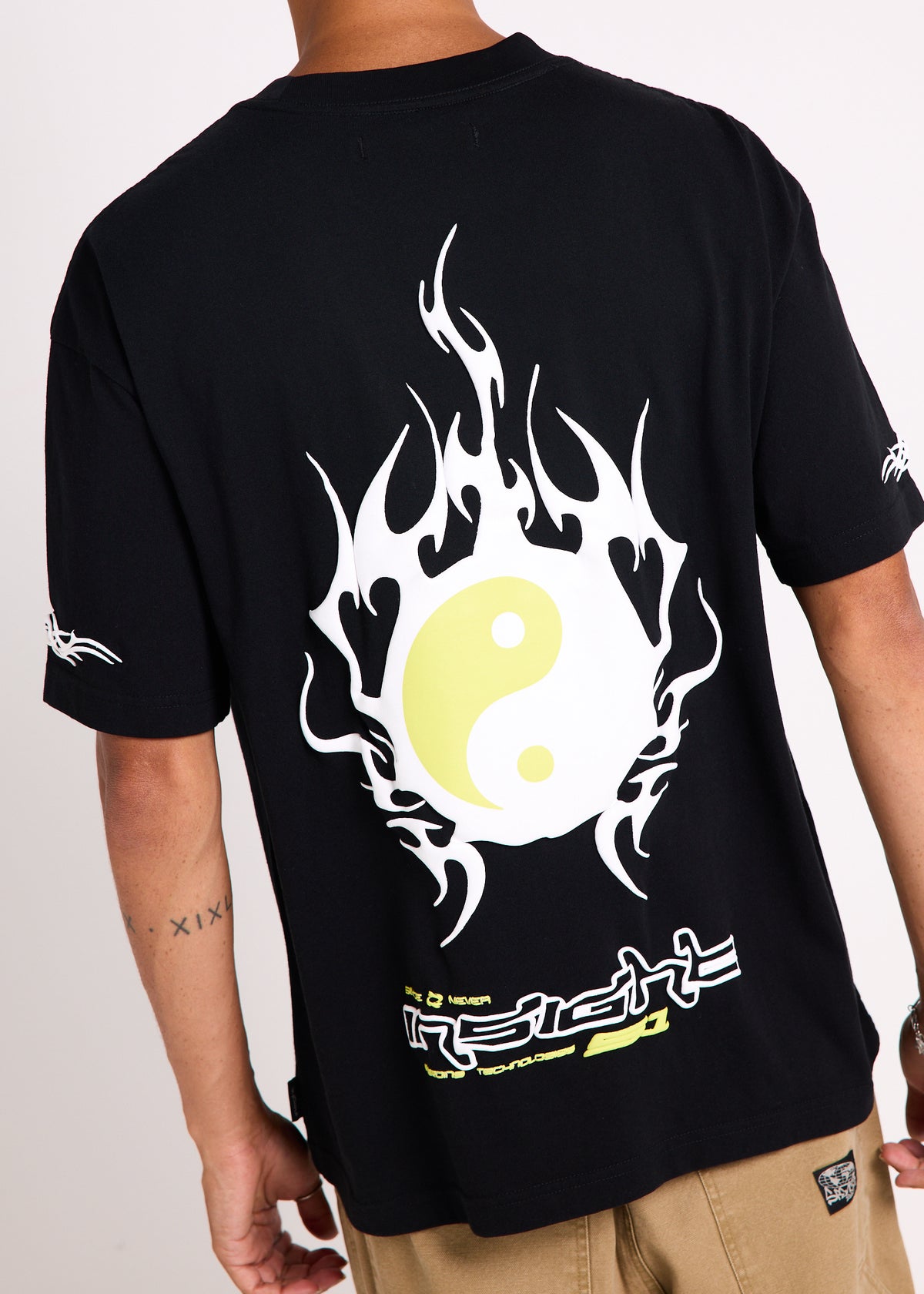 Fantasy T-Shirt BLACK
