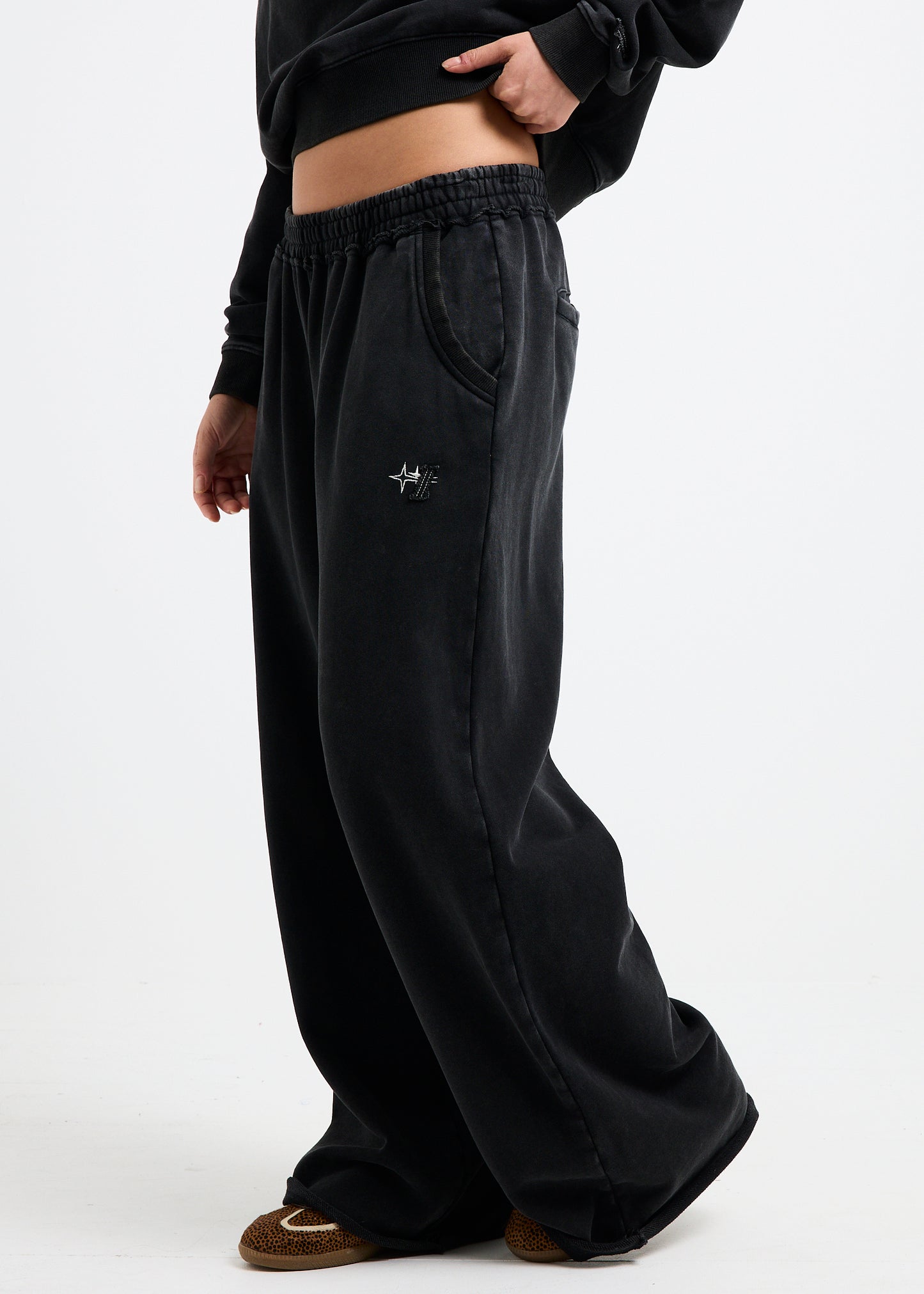 Hana Wide Leg Fleece Pants