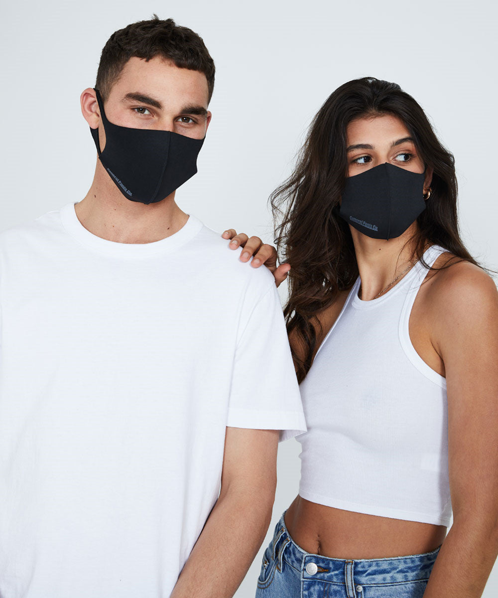 Fitted Face Mask Black