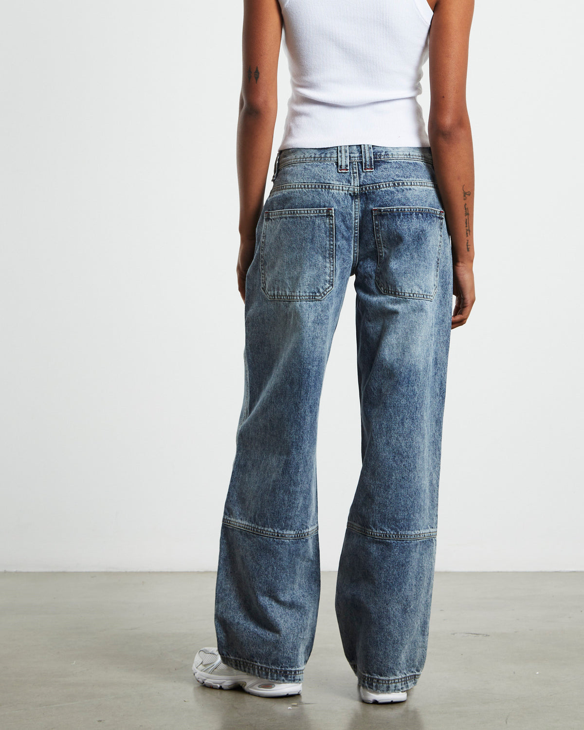 Emison Low Rise Paneled Straight Leg Jeans Faded Stone Wash Blue BLUE