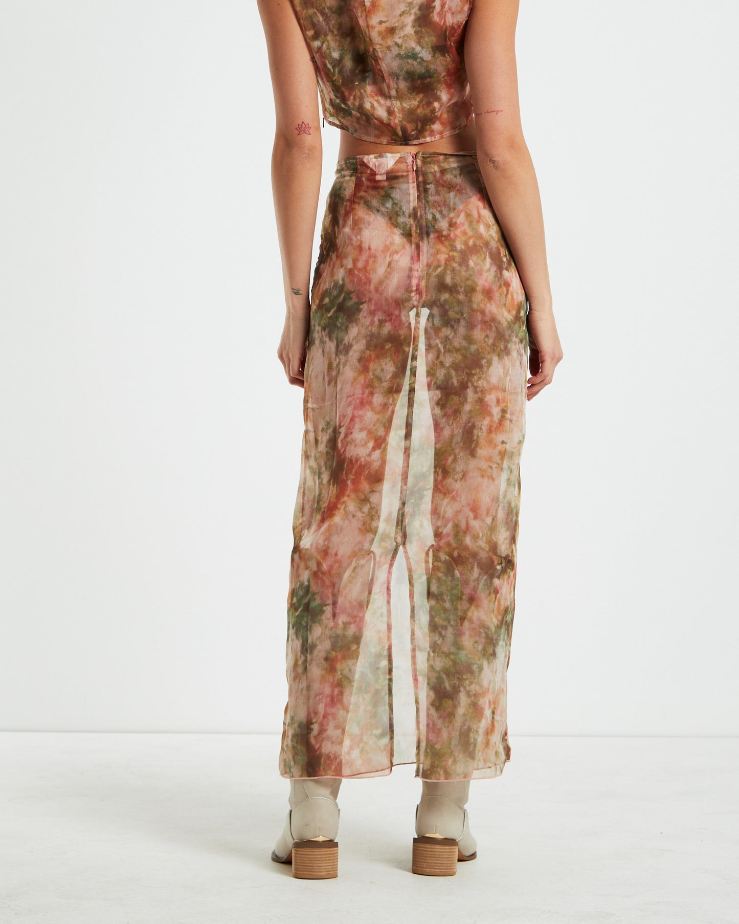 Tibby Tie Dye Midi Skirt in Assorted