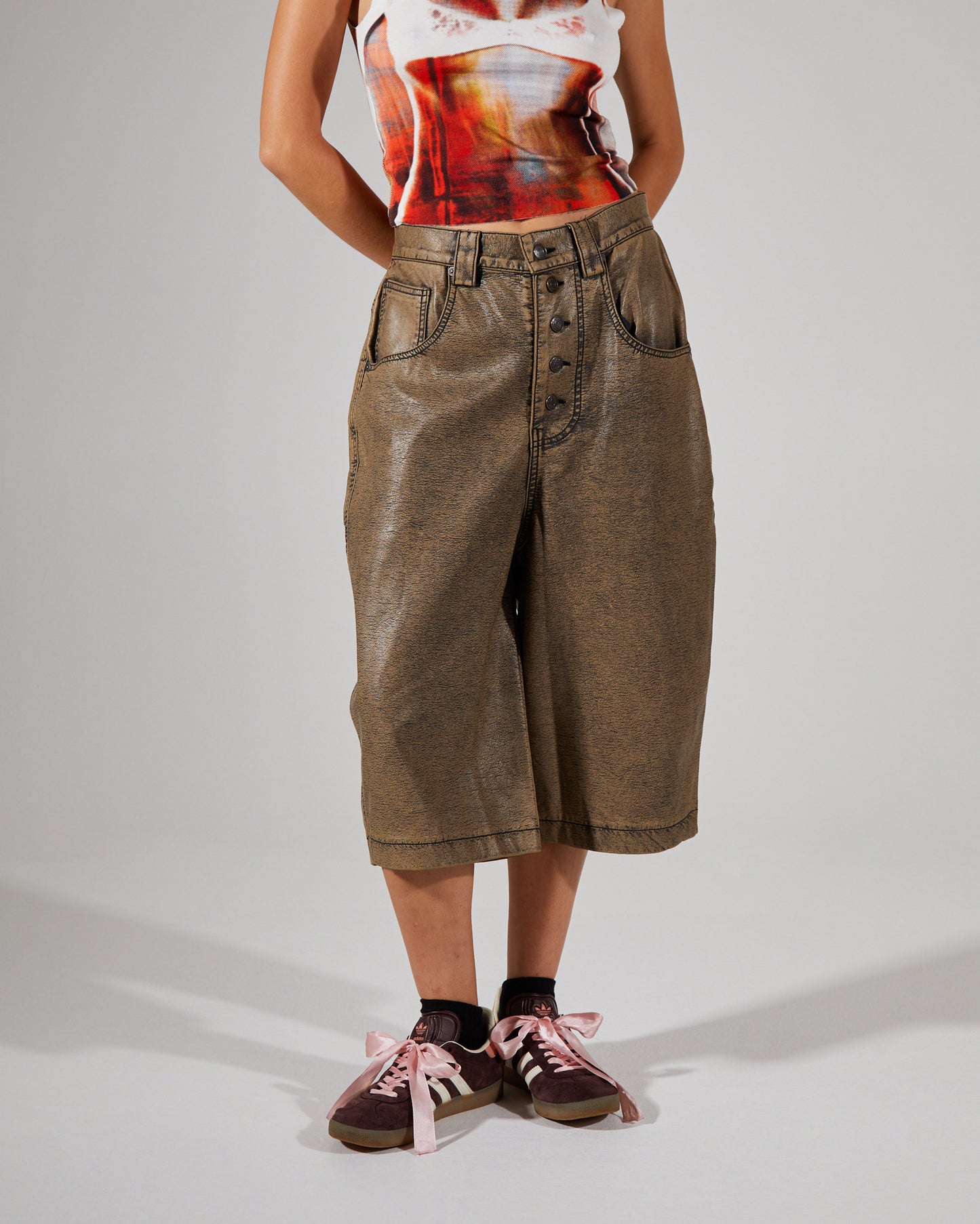 Distressed PU Jorts Brown