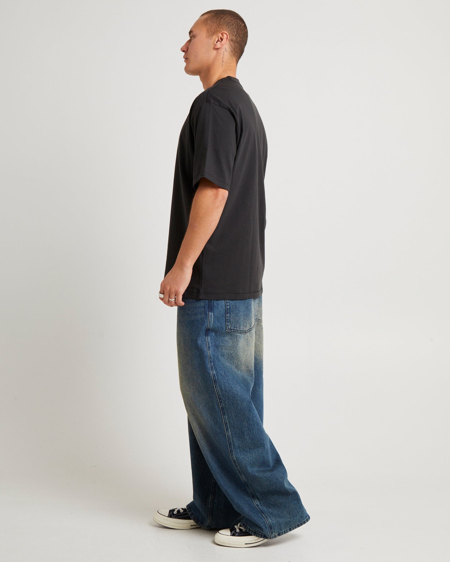 Everyday Slacker T-Shirt Worn Black