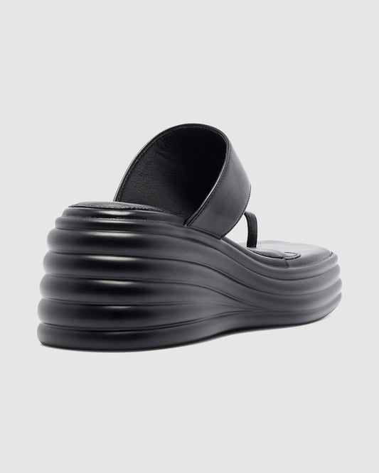 Finale Wedge Sandal BLACK