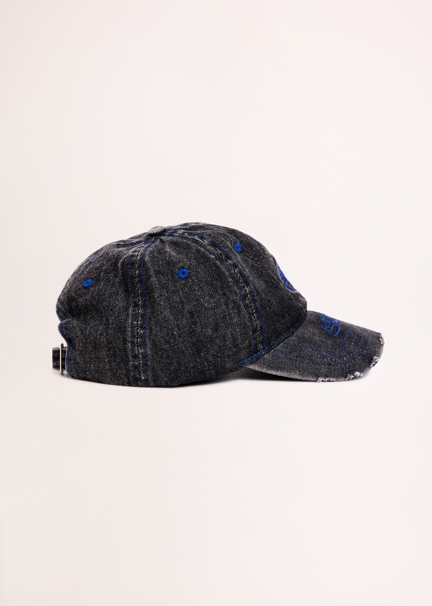 Wilde Distressed Cap