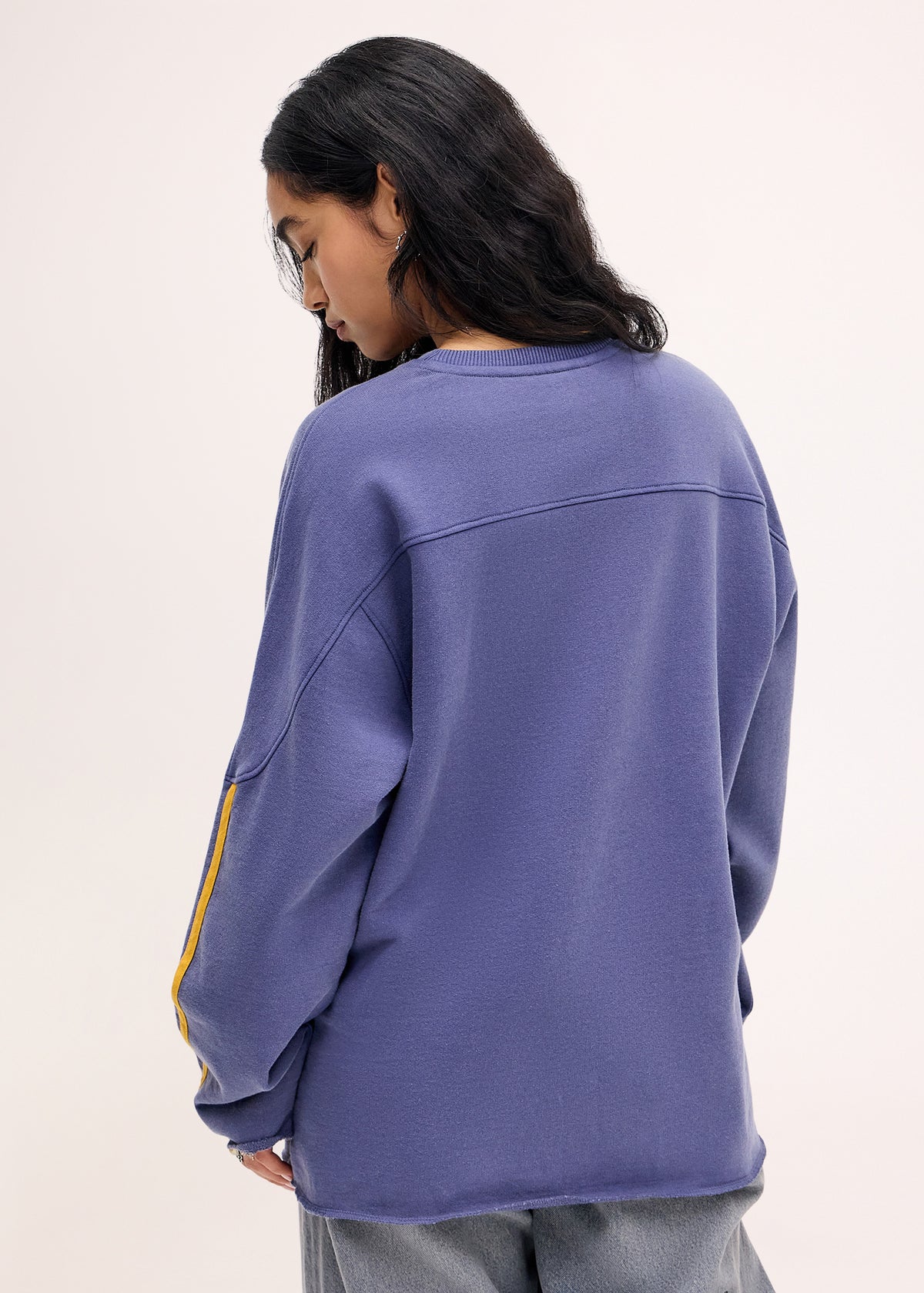 BDG APPLIQUE NUMBER SWEAT BLUE