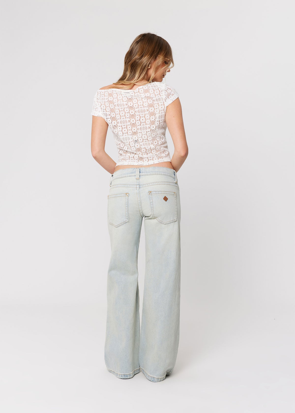 00 Super Low Wide Denim Jeans JANET