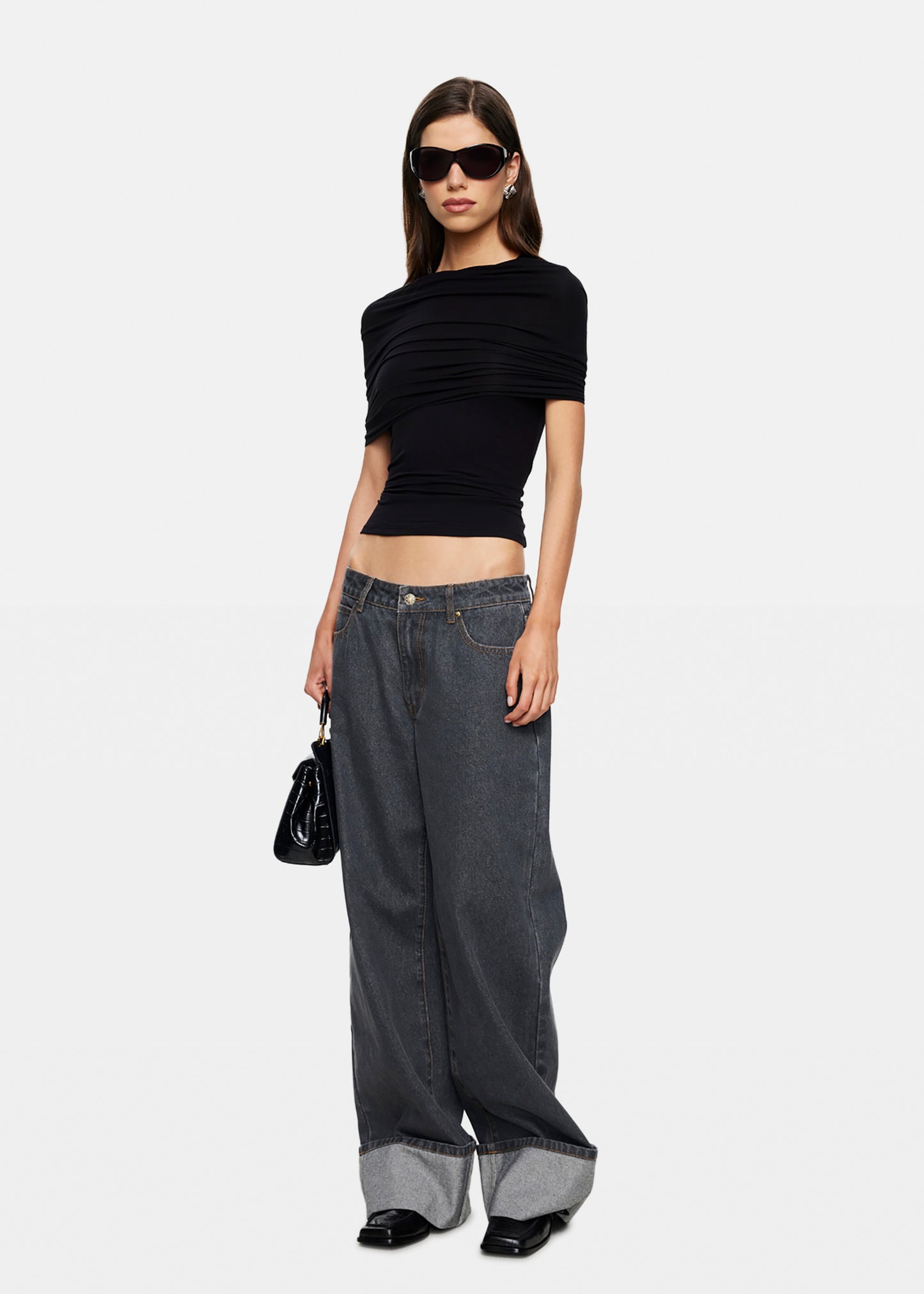 op Model Cuffed Denim Jeans