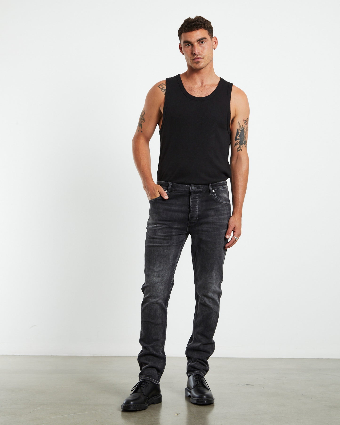 Ray Tapered Slim Jeans Interzone Black