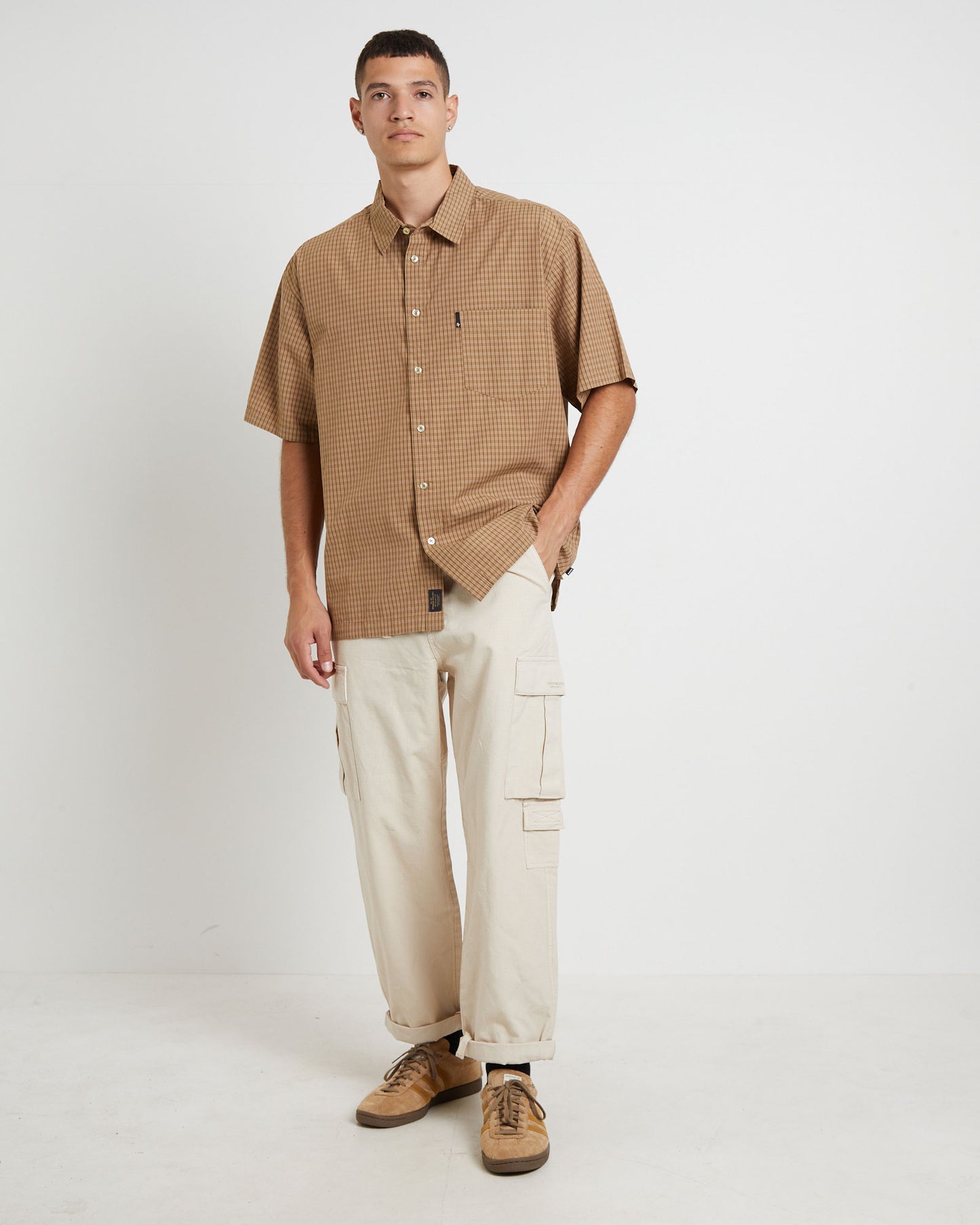 Skate Short Sleeve Shirt in Brown